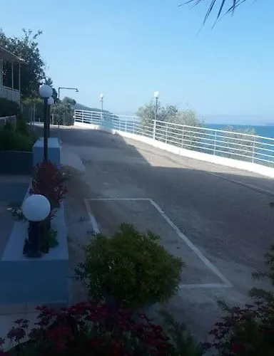 On The Ксиропигадо